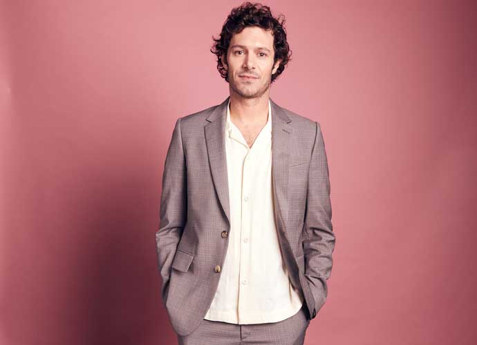 Adam Brody Bio: In His Own Words – Video Exclusive, News, Photos, Age