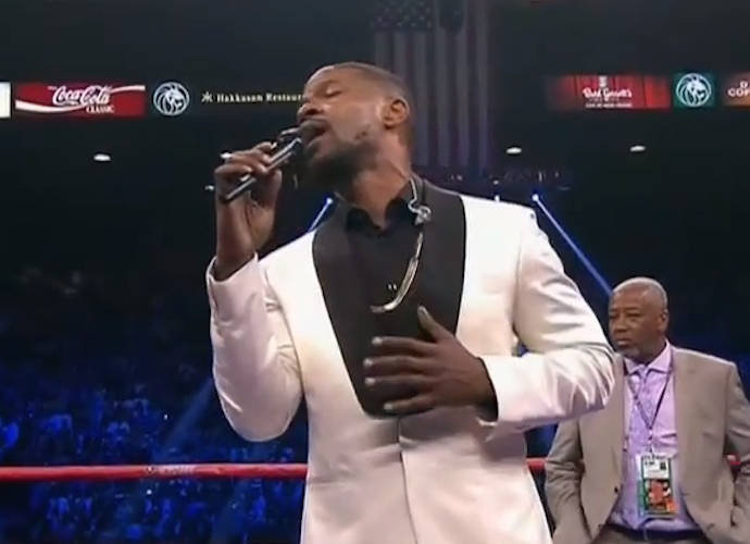 Jamie Foxx Defends His Mayweather vs. Pacquiao National Anthem