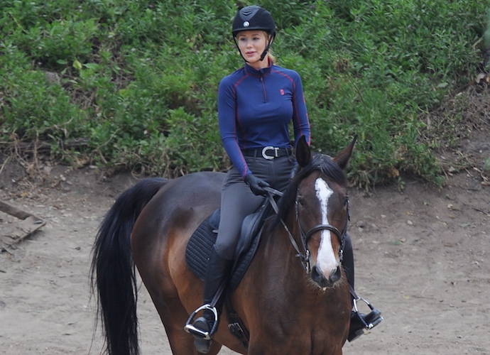 Iggy Azalea Rides Her New Horse; Boyfriend Nick Young & His Son Watch On