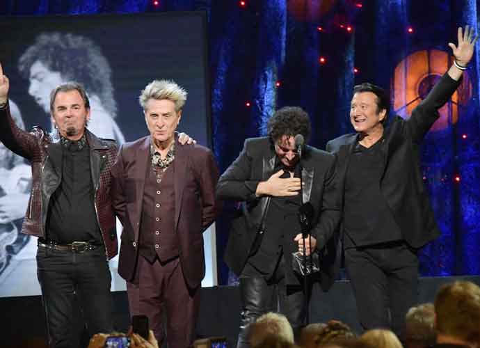 Steve Perry Reunites With Journey At Rock And Roll Hall Of Fame But Doesn’t Sing