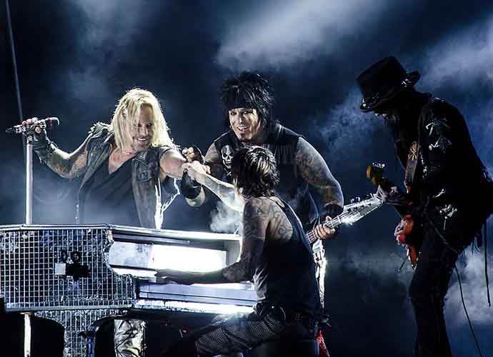 Mötley Crüe To Tour With Def Leppard, Poison & Joan Jett [Dates, Deals & Ticket Info]