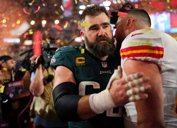 Jason Kelce’s Wife, Kylie, Praised For Standing Up To ‘Unruly’ Fan Demanding Photo In Viral Video
