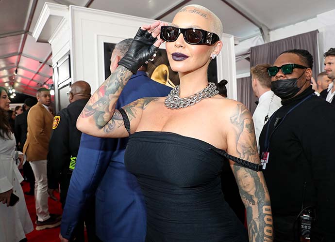 Amber Rose, Founder Of The Slut Walk, Blasted By Fans For  Endorsing Donald Trump