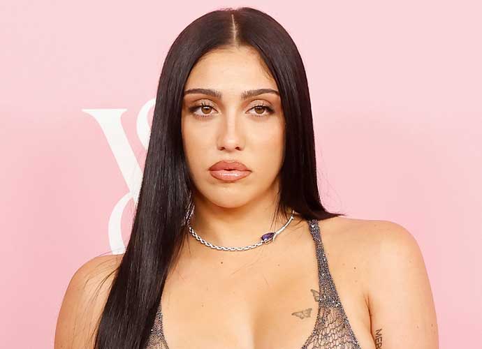 Lourdes Leon, Daughter Of Madonna, Shocks With See-Through String Dress At Victoria’s Secret Show