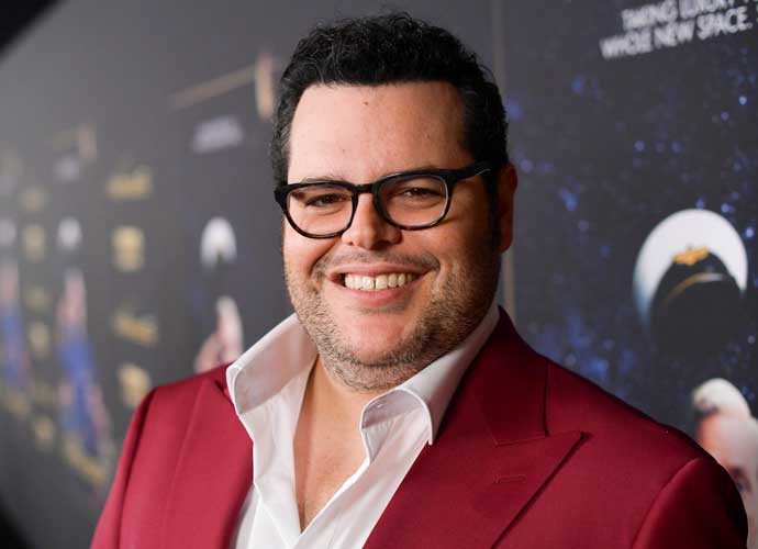 Josh Gad Misses Broadway Performance Of ‘Gutenberg’ Due To ‘Medical Emergency’