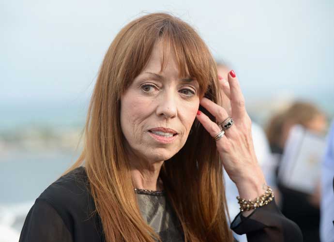 Mackenzie Phillips Opens Up About Forgiving Her Dad, John Phillips, For ...