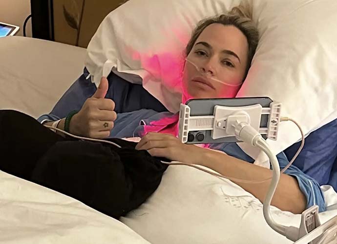 ‘Real Housewives’ Alum Teddi Mellencamp Arroyave Shares Giant Scar Photo During Melanoma Battle