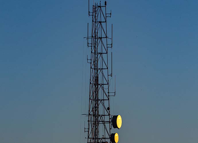 After Alabama Radio Station’s 200-Foot Transmission Tower Is Stolen, Station Is Back On The Air With Help From Friends