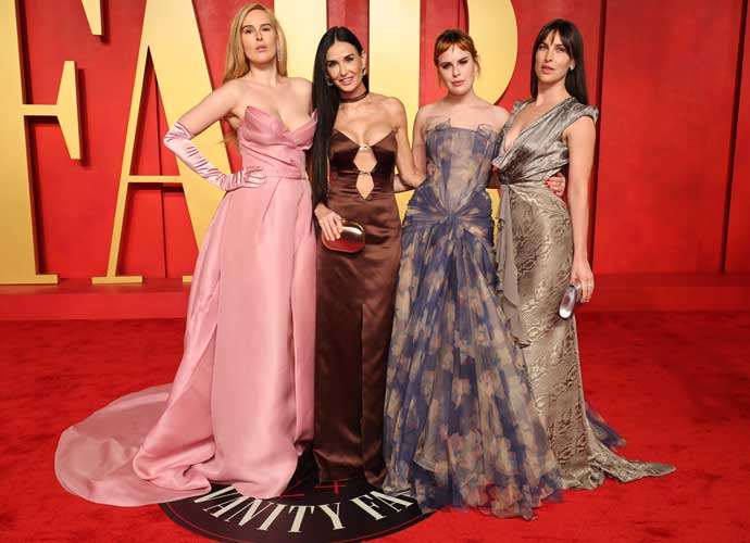 Demi Moore Brings Daughters Rumer, Tallulah & Scout To The ‘Vanity Fair’ Oscars Party