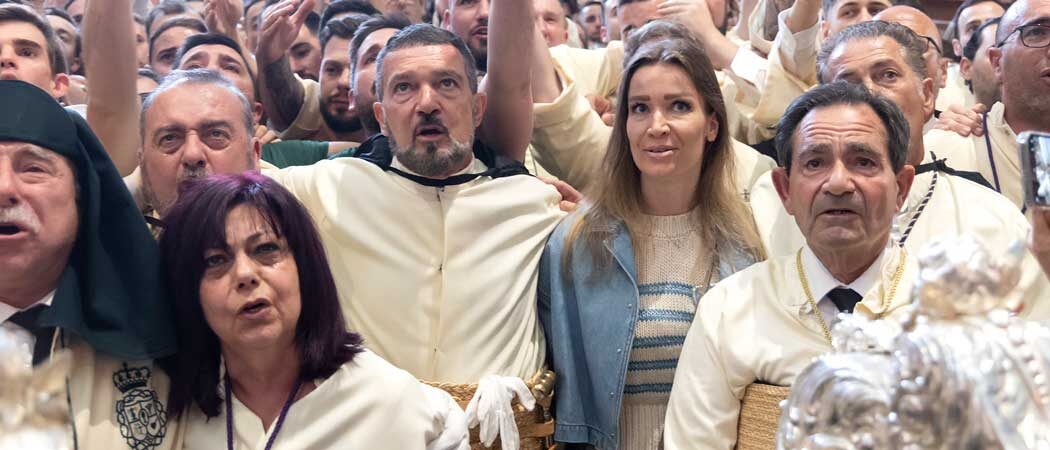 Antonio Banderas & Girlfriend Nicole Kimpel Celebrate Holy Week At Spanish Church