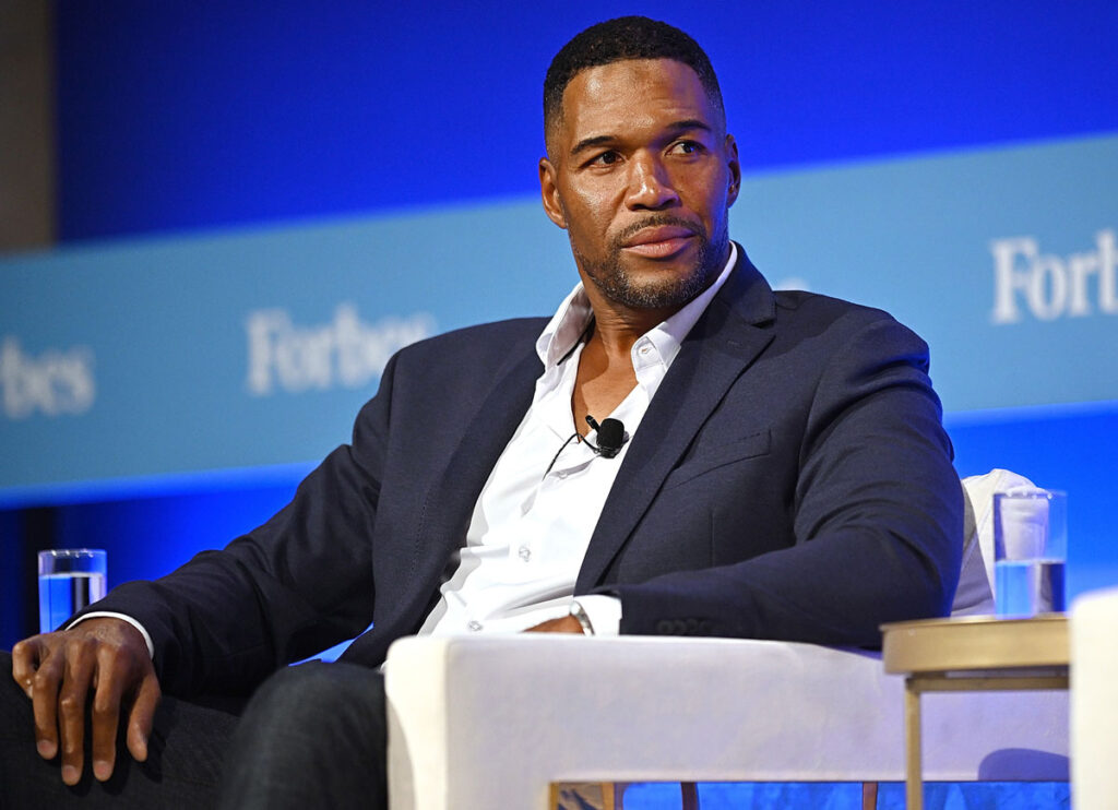 Michael Strahan Slammed For Failing To Place His Hand On His Heart During The National Anthem On Veterans Day