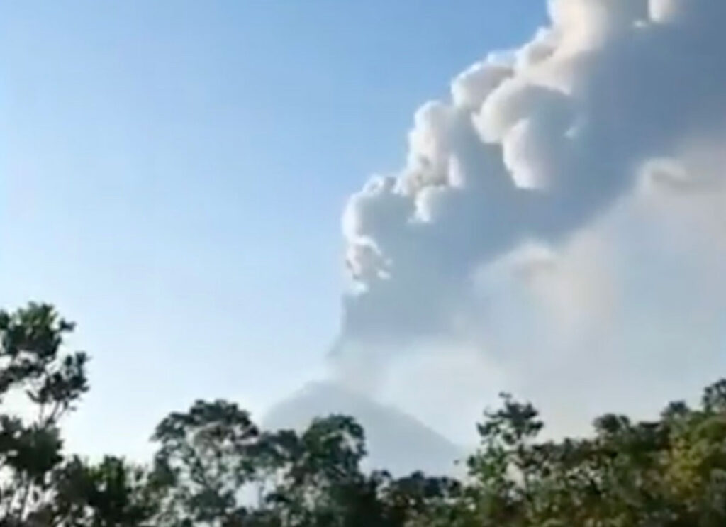 VIDEO: Volcano Spews Ash & Lava Into The Skies  In Indonesia Killing 9 People