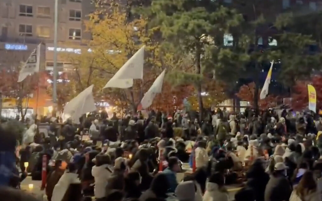 VIDEO: ‘Tens Of Thousands’ Of Protesters In Seoul Call For South Korean President Yoon To Step Down