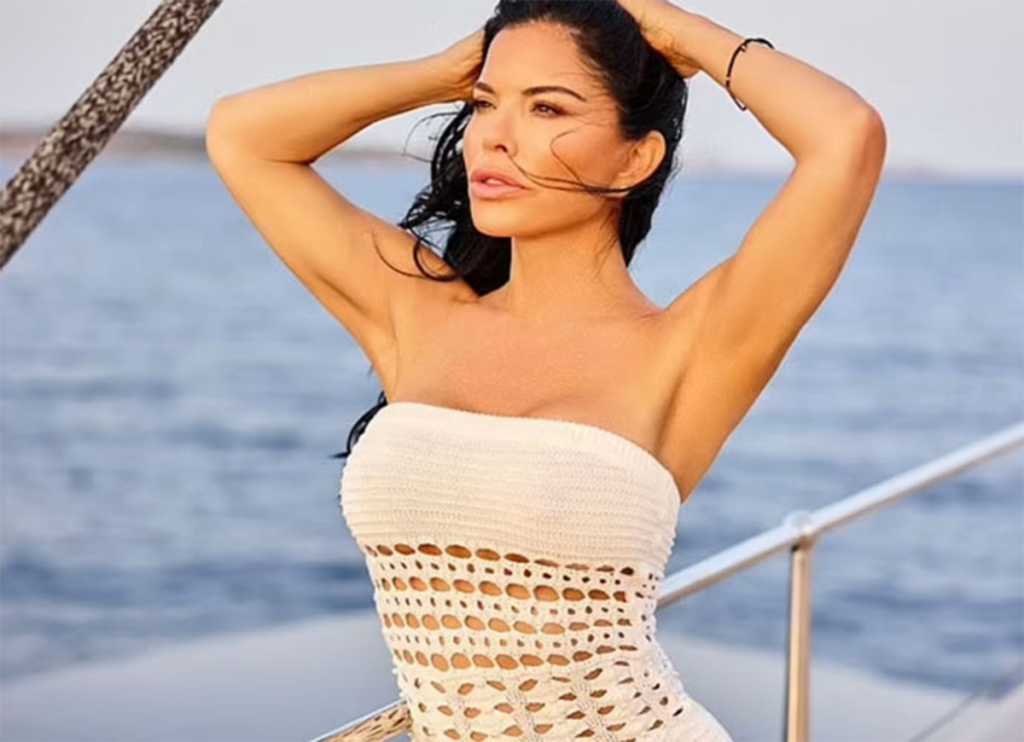 Jeff Bezos’ Fiancé Lauren Sanchez Interrupted While Sunbathing On $500 Million Superyacht For Suprise Search By St. Barts Customs Agents