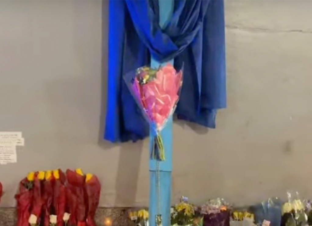 VIDEO: Mourners Lay Flowers On Bourbon Street For Victims Of New Orleans Attack