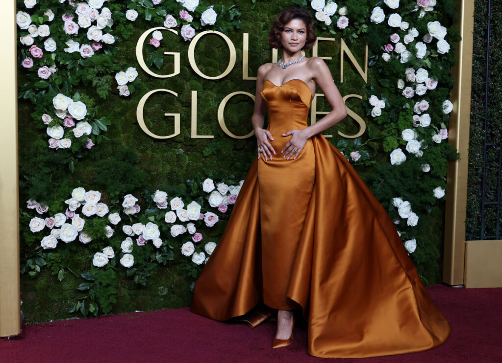 Zendaya Debuts Dazzling Engagement Ring At The Golden Globes