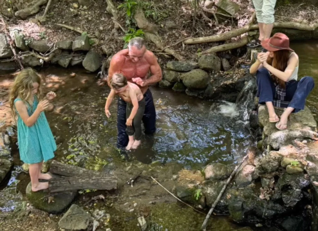 Robert F. Kennedy Jr. Takes Dip With Grandkids In  D.C. Creek Known For ‘Fecal Contamination’