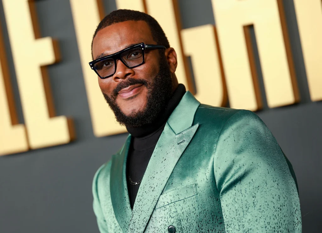 Tyler Perry Sued For $260M By ‘The Oval’ Actor Derek Dixon For Sexual Assault & Harassment