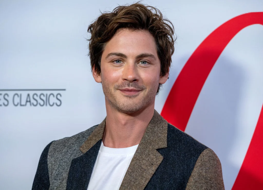 VIDEO EXCLUSIVE: Logan Lerman & Molly Gordon On Modern Romance, New FIlm ‘Oh, Hi!’