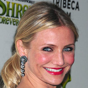 Cameron Diaz Wears Diamond Ring, Sparks Engagement Rumors With Benji Madden