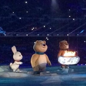 Sochi Winter Olympics Closing Ceremony Recap: The Giant Mechanical Bear Misha Re-emerged To Extinguish Olympic Flame