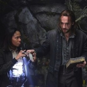 ‘Sleepy Hollow’ Recap: Ichabod Reveals He Started The Boston Tea Party; Abbie Reunites With Her Sister Jenny