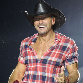 Tim McGraw Gives Up Drinking — Trading Six Packs For Eight-Pack Abs