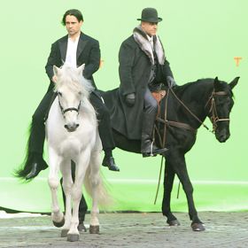 Colin Farrell, Russell Crowe Horse Around