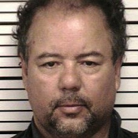 Ariel Castro Offered Plea Deal: Accused Cleveland Kidnapper Would Not Face Death Penalty, Get Life + 1000 Years