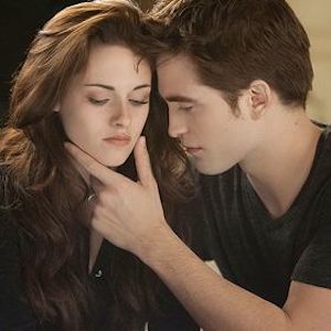 ‘Twilight’ Fans: Team Edward Or Jacob? Rant For A Chance To Win ‘Twilight Forever’ Box Set