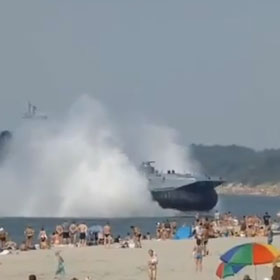 Russian Hovercraft Lands In The Middle Of Beach-Goers In Kaliningrad [VIDEO]