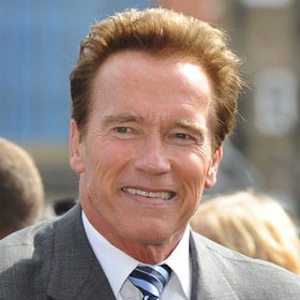 Arnold Schwarzenegger Considers 2016 Bid For Presidency, Trying To Change Law To Make It Possible