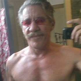 Geraldo Rivera’s Shirtless Selfie Goes Viral Before He Can Take It Off Twitter