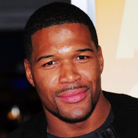 Michael Strahan Debuts In The Retitled 'Live! With Kelly & Michael'