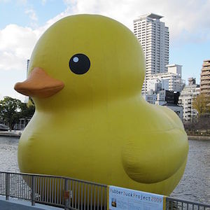 Taiwan's Yellow Duck Bursts On New Year's Eve