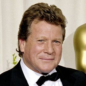 Actor Ryan O'Neal Reveals Stage 2 Prostate Cancer Diagnosis