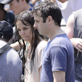 Katie Holmes And Rumored New Boyfriend Luke Kirby Kiss And Strip Down On Set of ‘Mania Days’