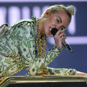 Miley Cyrus Wraps Up U.S. Leg Of 'Bangerz' Tour In Chicago
