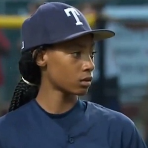 Mo'ne Davis, First Female Pitcher In Little League World Series, Continues To Make History