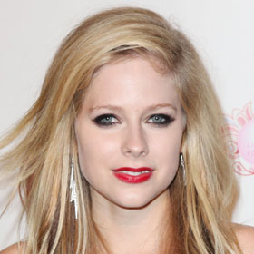 Avril Lavigne Engaged To Nickelback's Chad Kroeger
