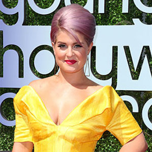 Kelly Osbourne Remembers Mentor Joan Rivers With Tattoo