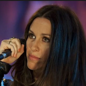 Alanis Morissette Sued By Former Nanny; Allegedly Forced To Work 12-Hour Shifts Without Breaks