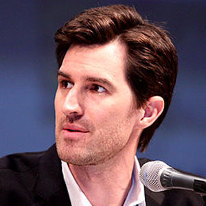 Joe Kosinski Interview On Directing 'Oblivion,' Tom Cruise, Special Effects
